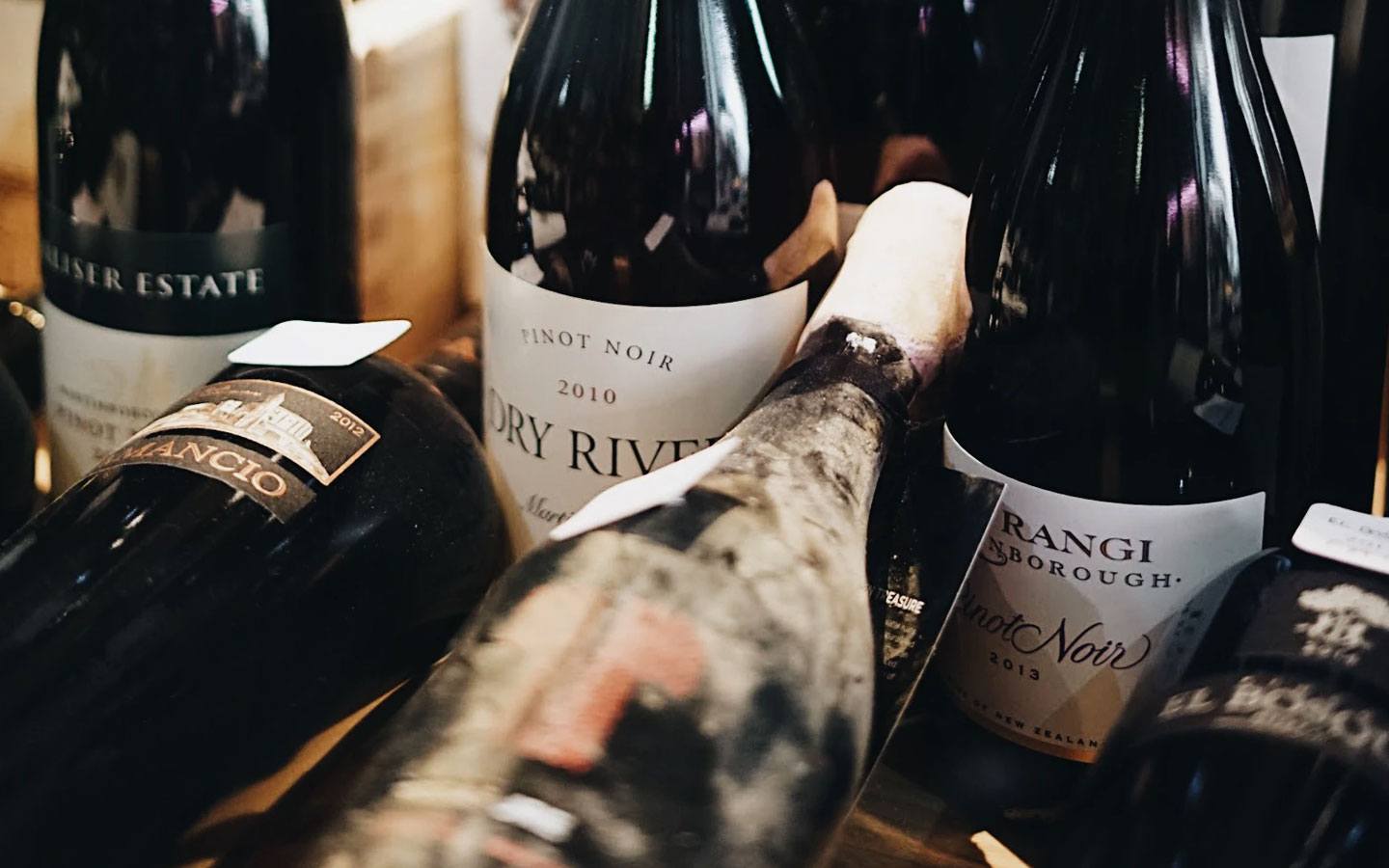 UỐNG RƯỢU VANG THEO MÙA